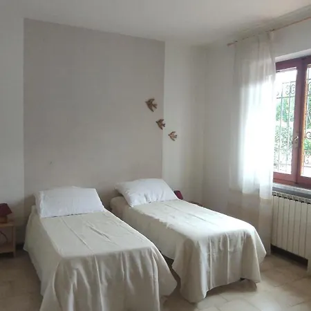 Canal Di Bocco Tra 5 Terre E Versilia Luni