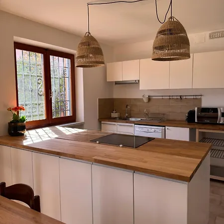 Canal Di Bocco Tra 5 Terre E Versilia Luni