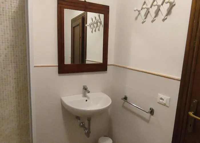 Canal Di Bocco Tra 5 Terre E Versilia