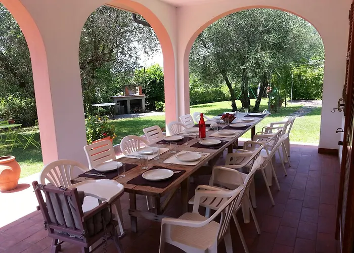 Canal Di Bocco Tra 5 Terre E Versilia