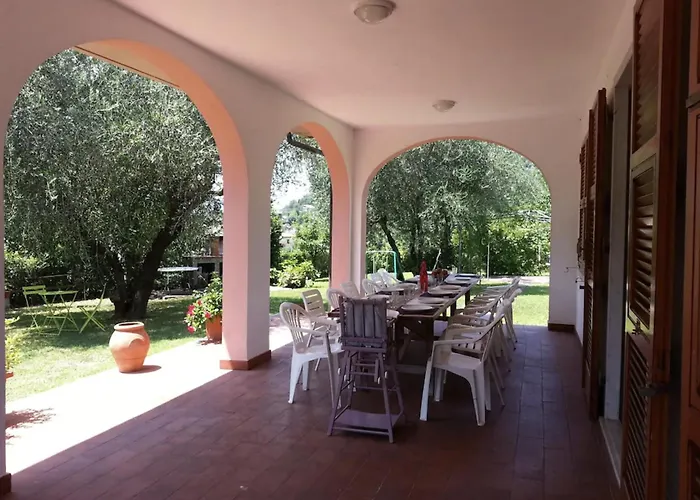 Canal Di Bocco Tra 5 Terre E Versilia Luni