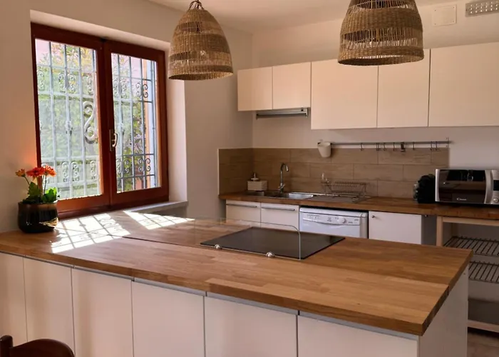 Canal Di Bocco Tra 5 Terre E Versilia Luni